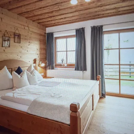 Traumhaftes Winterchalet Colat Сasa de vacaciones