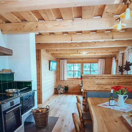 Сasa de vacaciones Traumhaftes Winterchalet Colat *
